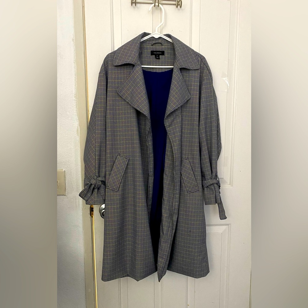 Women with Belt Trench Coat
